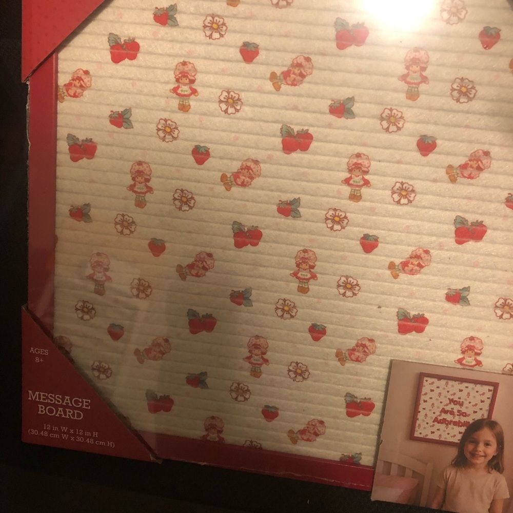 🍓 Strawberry shortcake Themed Message Board